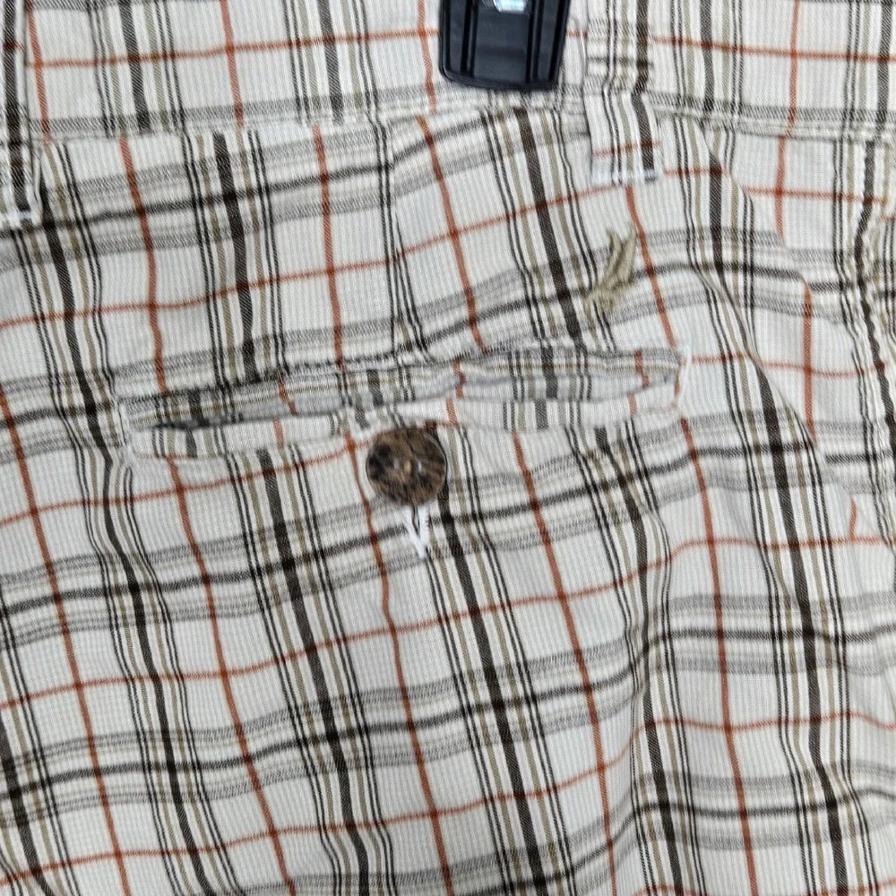 Urban‎ Up Shorts Mens 40 Beige Brown Plaid Flat Front Cotton Casual Chino
